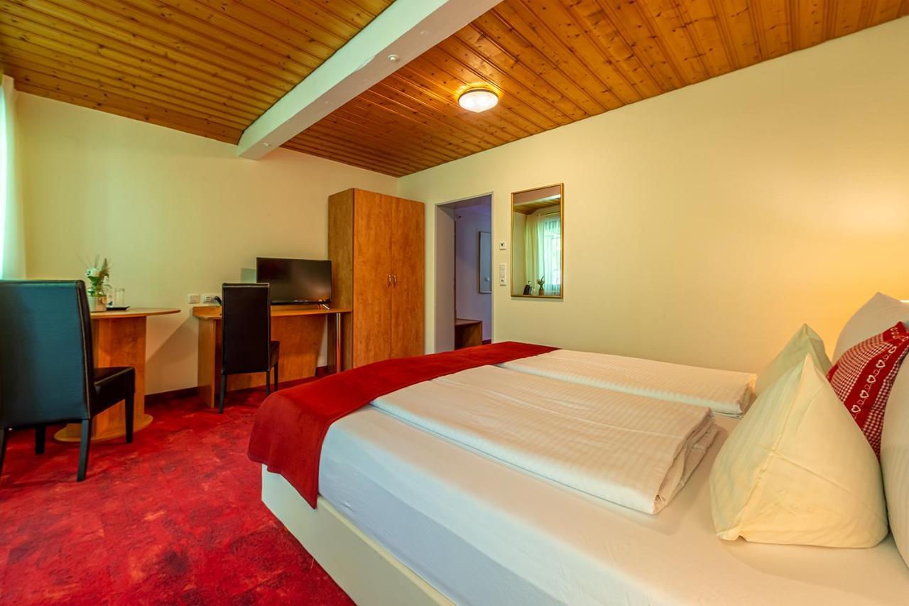 Neudeck Hotel 3*